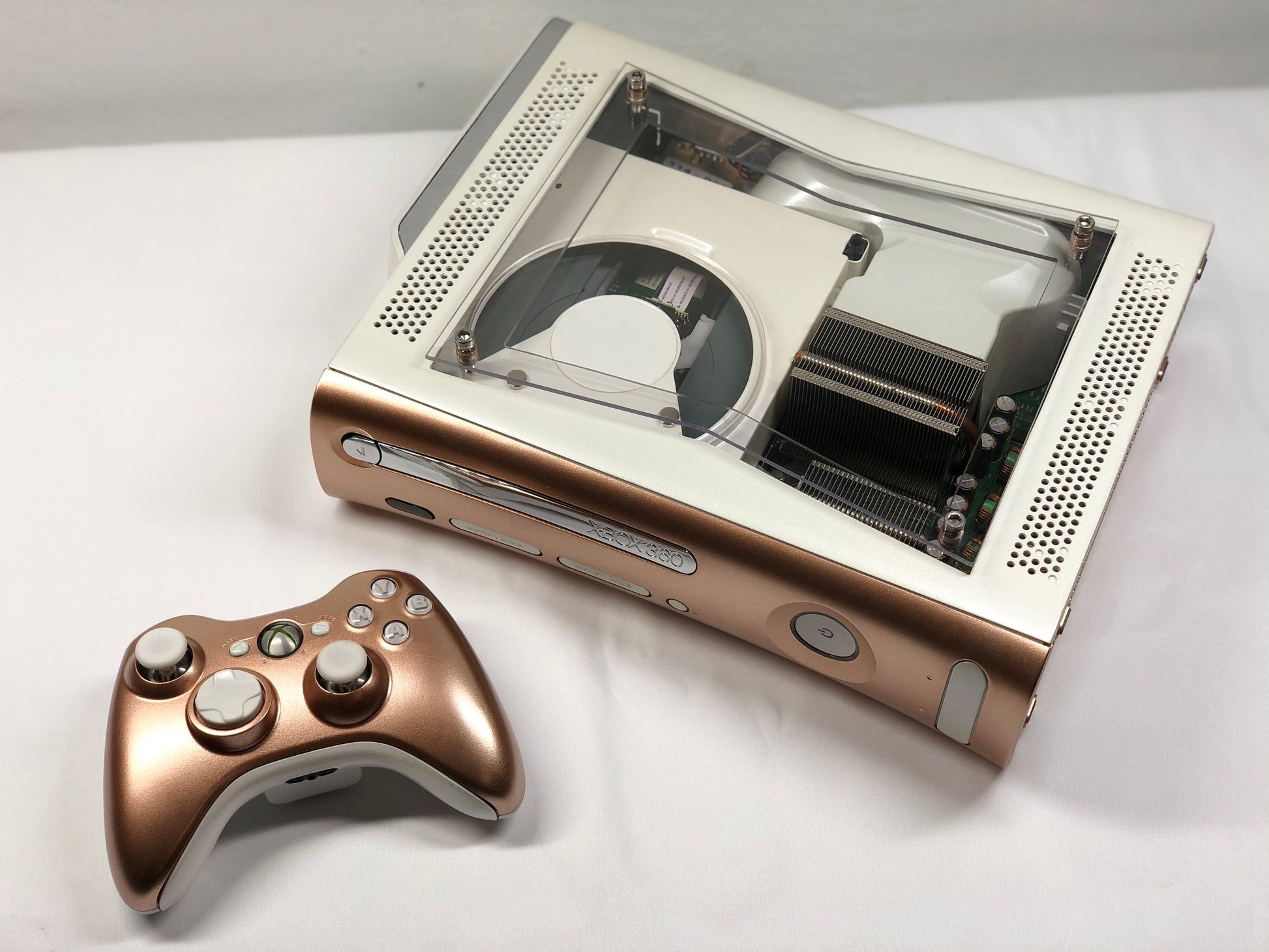 Xbox 360 - Customized - Rose Gold and White image 4