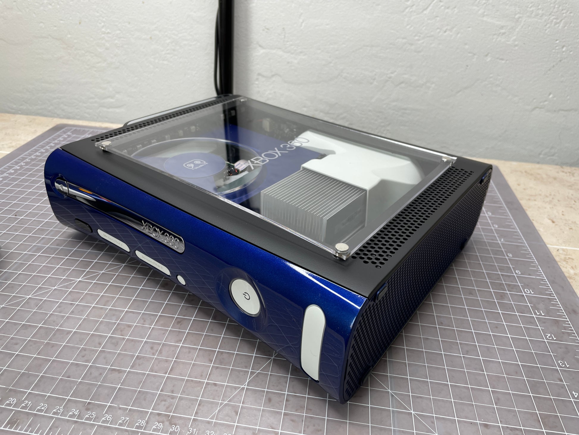 Xbox 360 - Customized - Black and Blue image 7